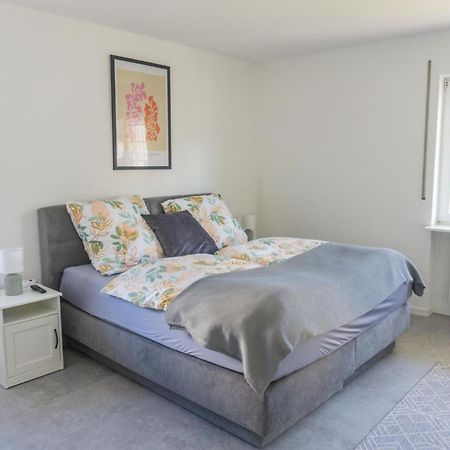 Ferienwohnung Leni ライヴェン エクステリア 写真